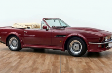前戴维·贝克汉姆1988年阿斯顿·马丁V8 Volante的要价为$ 550K