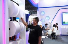 湖南朗盾科技携手晟海新材料 亮相上海防疫专展