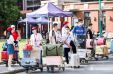 爸妈没陪你进校门，我们接你进“家门”，上理工新生来啦!
