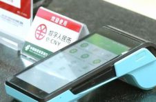数字人民币在上海这家医院试点测试，这位抗疫英雄首个“尝鲜”