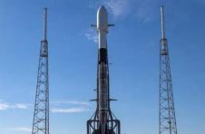 SpaceX成功发射第29批星链卫星 连续第100次发射成功