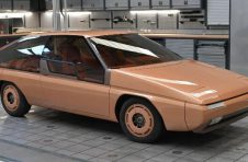 马自达（Mazda）恢复了博通设计的MX-81，这是第一款佩戴MX徽章的汽车