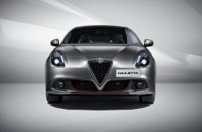 阿尔法·罗密欧·朱利埃塔（Alfa Romeo Giulietta）称“ Arrivederci”前往英国，将由Tonale SUV取代