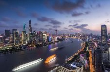 “建设金南翼 共推一体化” 上海·嘉兴城市推介大会近百个项目签约