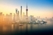 上海建工与长三角投资公司签署战略合作协议