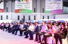 下好”先手棋” 集聚新动能 长沙县赴沪举行医疗器械产业招商推介会