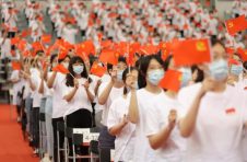上海高校师生学习总书记讲话精神：强国有我，请党放心！