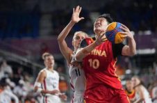中国男排爆冷击败世界第一，2024奥运门票争夺激烈