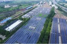 年均发电量将达3500万度 上海地铁新一批光伏发电项目开工