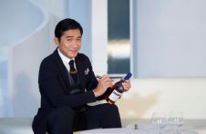 马爹利发布梁朝伟参演理性饮酒公益宣传片